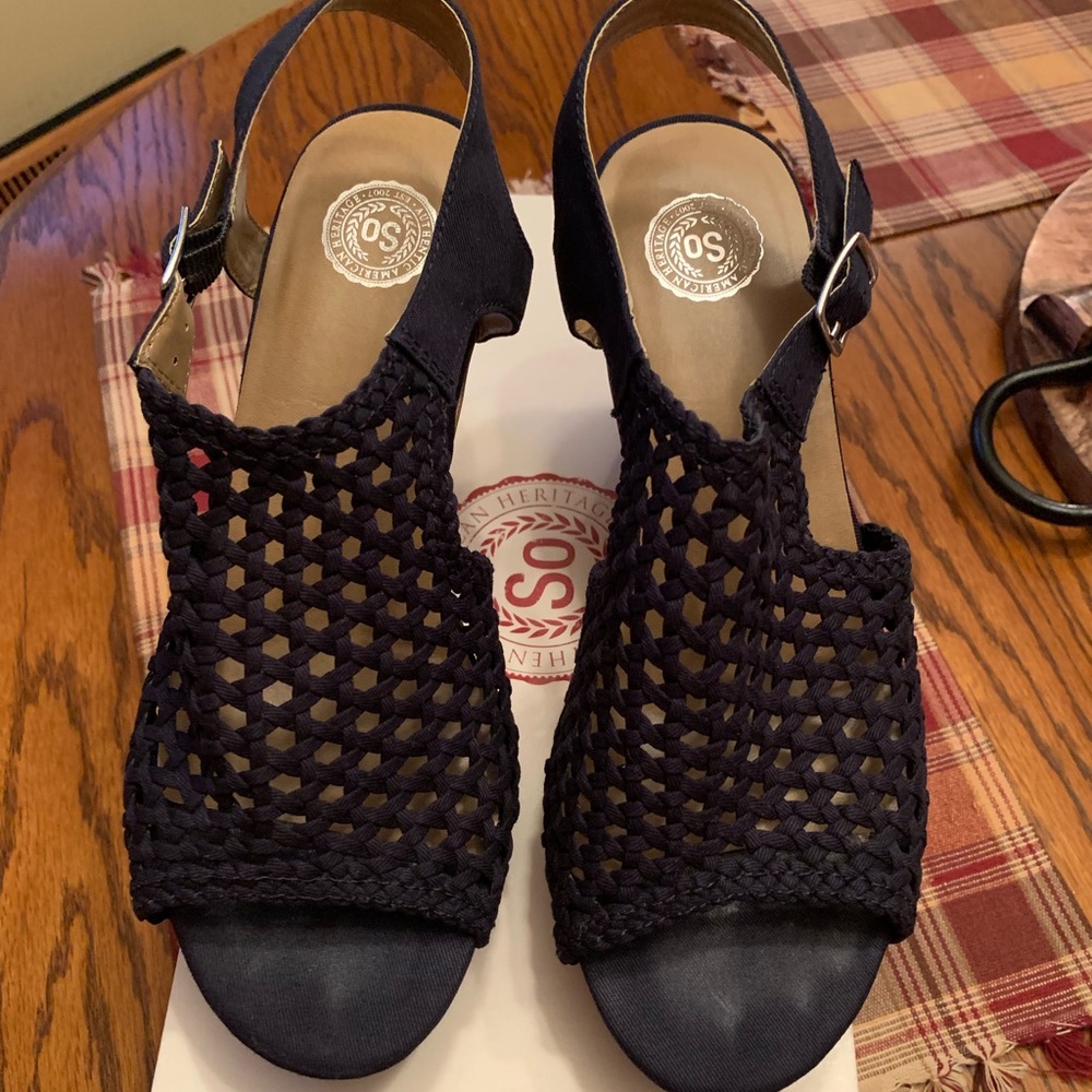 Women’s Wedge Sandals